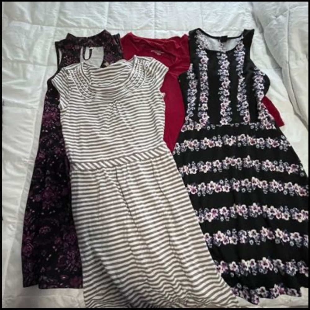 4 dress bundle size xs/s